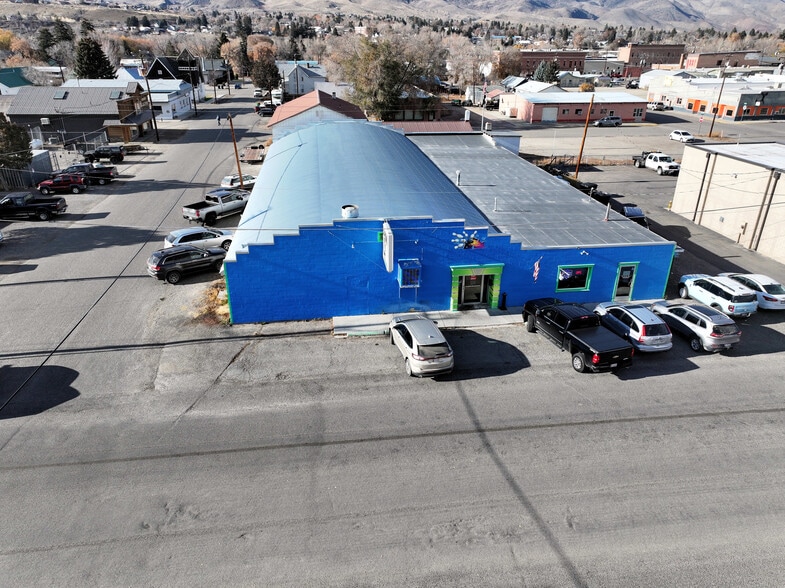 More Photos Of 215 S Church St, Salmon Sports And Entertainment For Sale