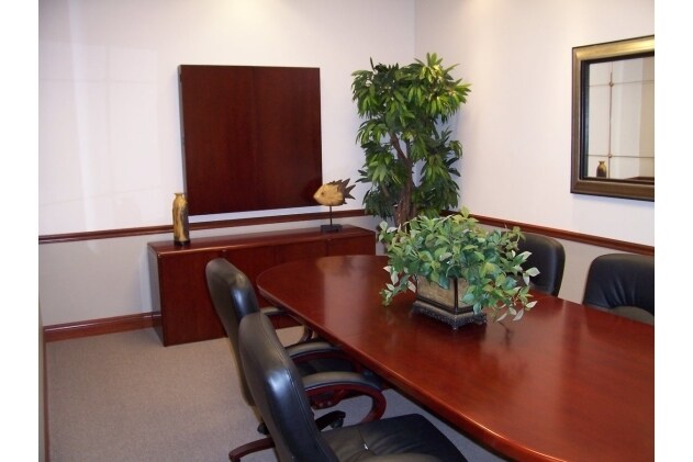 More Photos Of 712 S 14th St, Leesburg Office For Sale