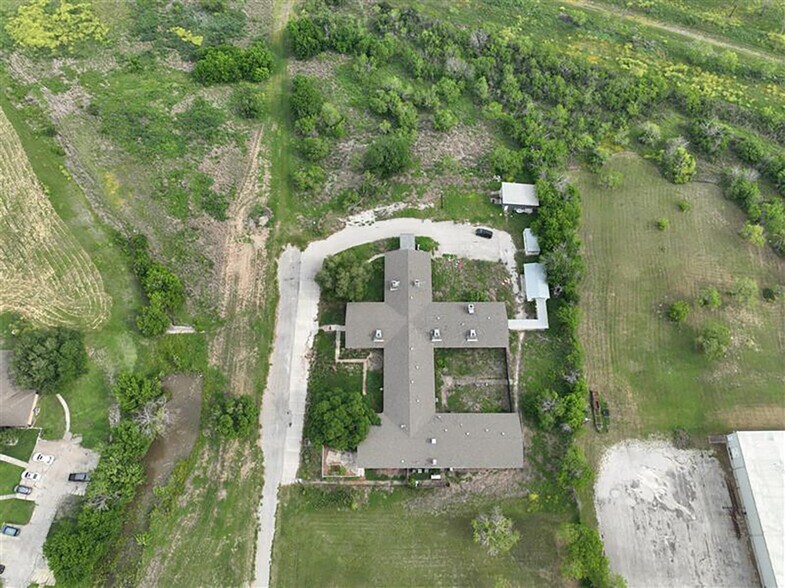 More Photos Of 209 Country Club Dr, Karnes City Rehabilitation Center For Sale