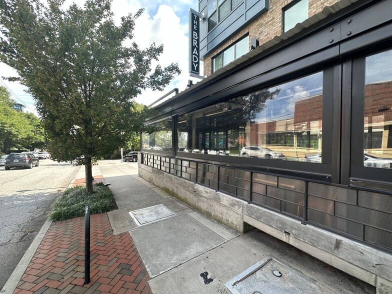 More Photos Of 930 Howell Mill Rd NW, Atlanta Apartments For Lease