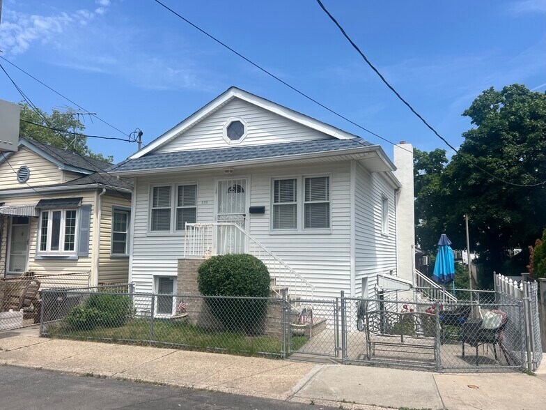 More Photos Of 2811 Haring St, Brooklyn Multifamily For Sale