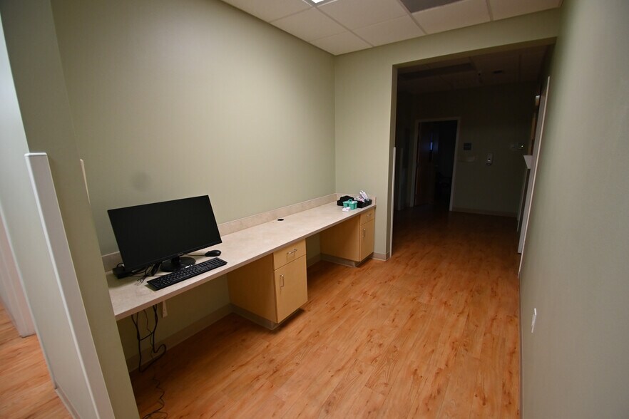 More Photos Of 5115 Palafox St, Pensacola Freestanding For Lease