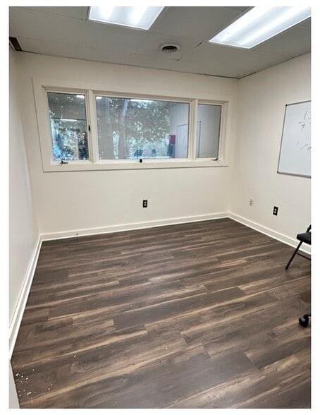 More Photos Of 30-31 Memorial Medical Dr, Greenville Medical For Lease