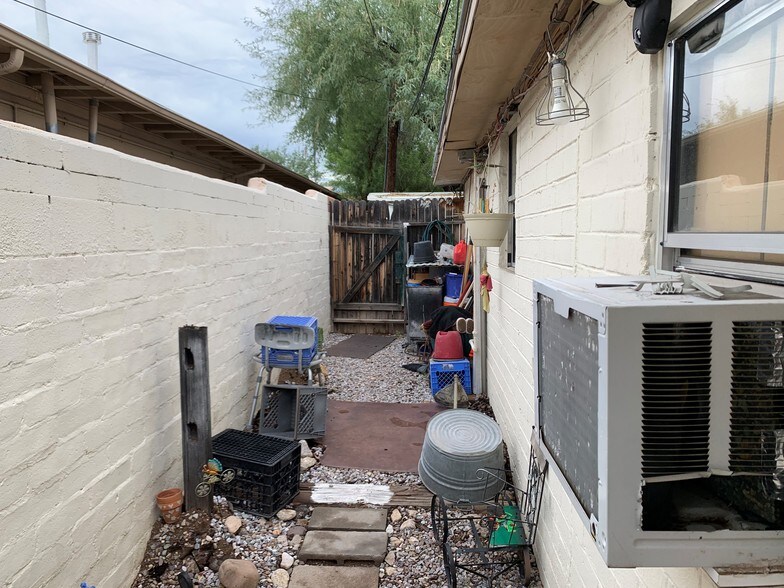More Photos Of 2432 N Balboa Ave, Tucson Apartments For Sale