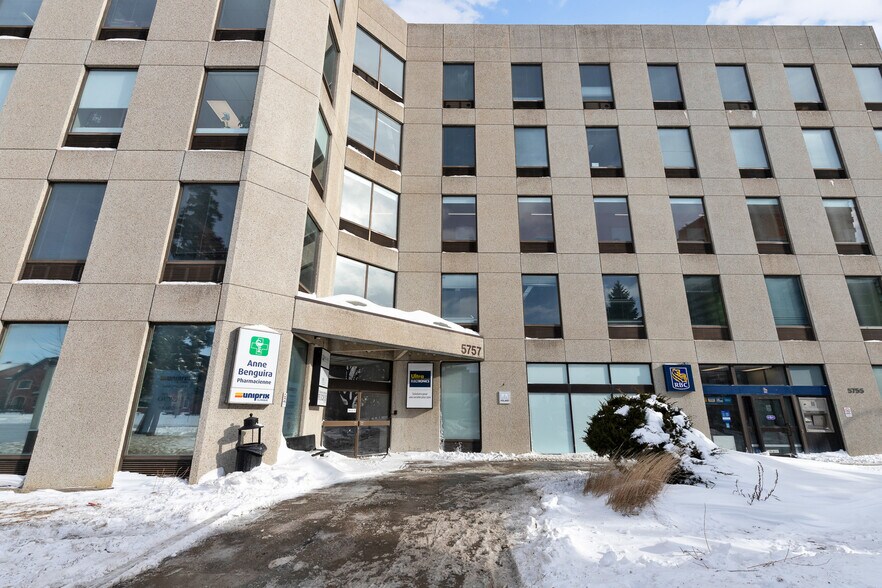 More Photos Of 5757 Boul Cavendish, Cote-St-Luc Office For Lease