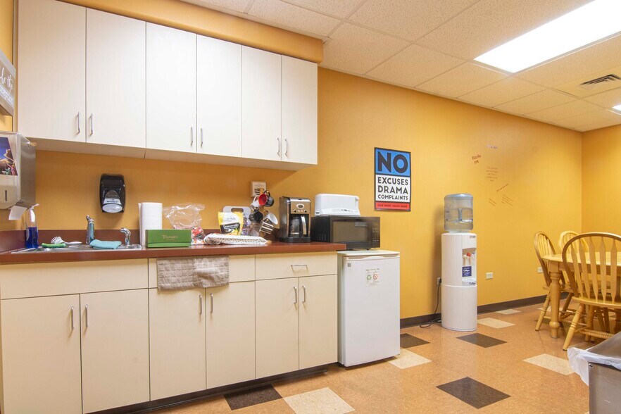 More Photos Of 246 N 18th Ave, Pocatello Healthcare For Sale