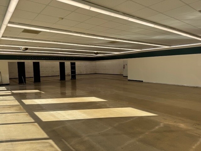 More Photos Of 200 Florence Rd, Savannah Freestanding For Sale