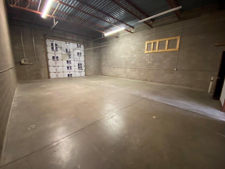 More Photos Of 2317 Field St, Odessa Coworking Space