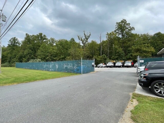 More Photos Of 108 Sandy Dr, Newark Warehouse For Lease