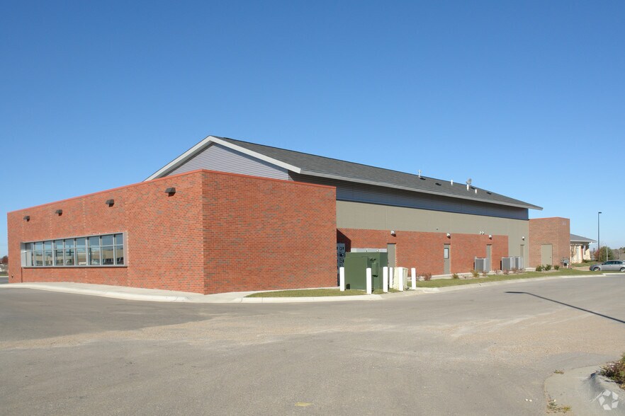 More Photos Of 1777 N 86th St, Lincoln Freestanding For Lease