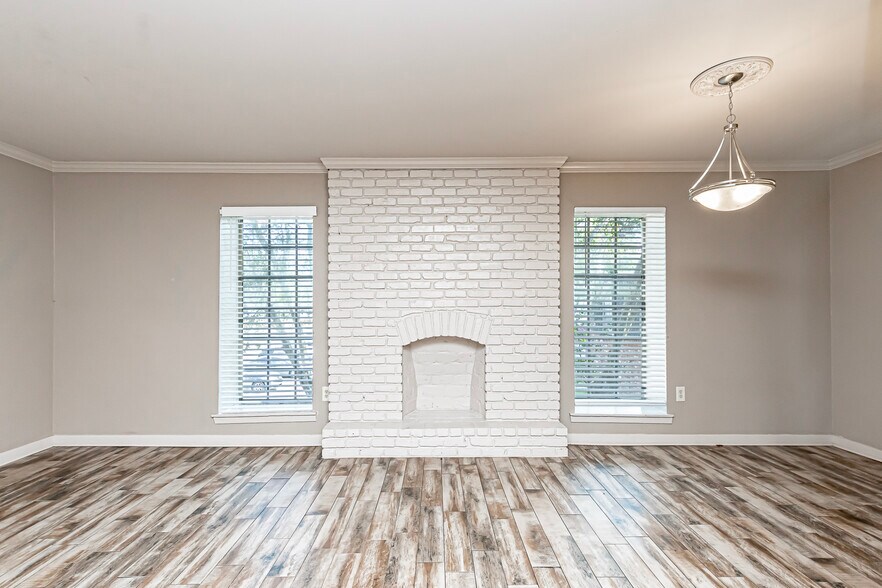 More Photos Of 901 Saint Rose Ave, Baton Rouge Apartments For Sale