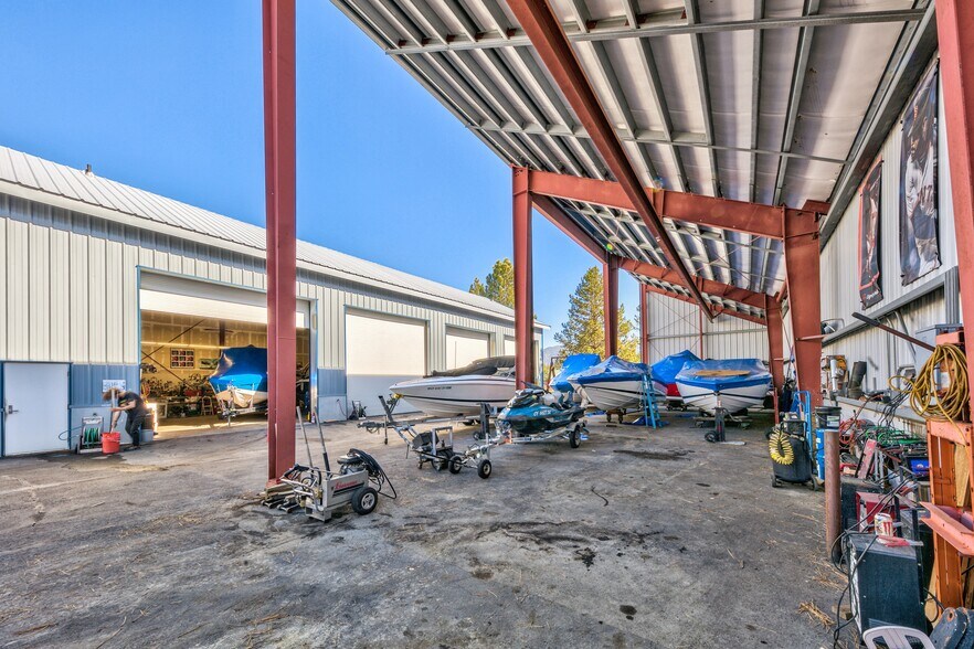 More Photos Of 1630 Shop St, South Lake Tahoe Freestanding For Sale