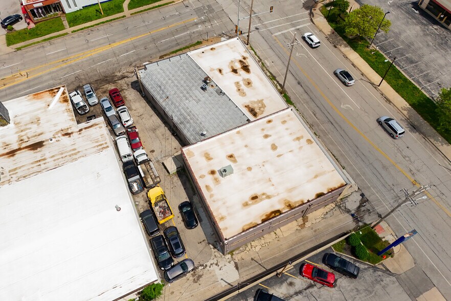 More Photos Of 1016-1020 N 10th St, Kansas City Light Distribution For Sale