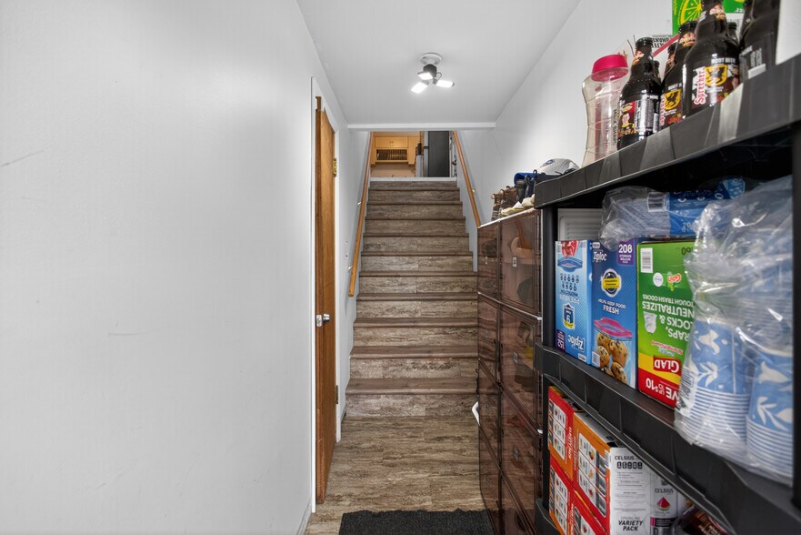 More Photos Of 124 S Brooklyn Rd, Napoleon Freestanding For Sale