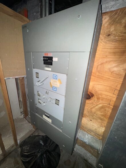 More Photos Of 5001 S Hermitage Ave, Chicago Religious Facility For Sale