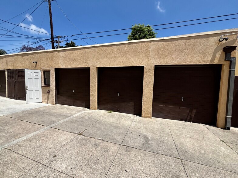 More Photos Of 921 N Lacy St, Santa Ana Apartments For Sale