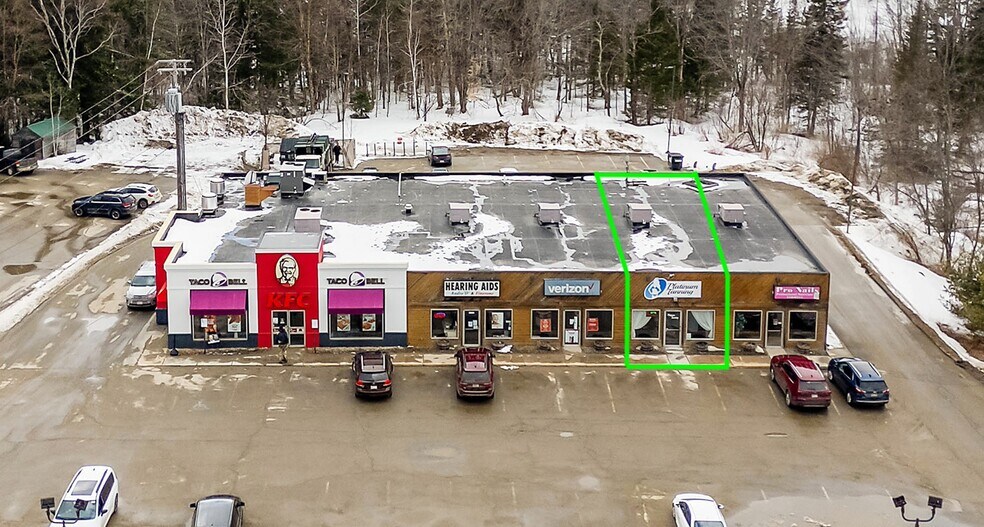 More Photos Of 369 Wilton Rd, Farmington Storefront For Lease