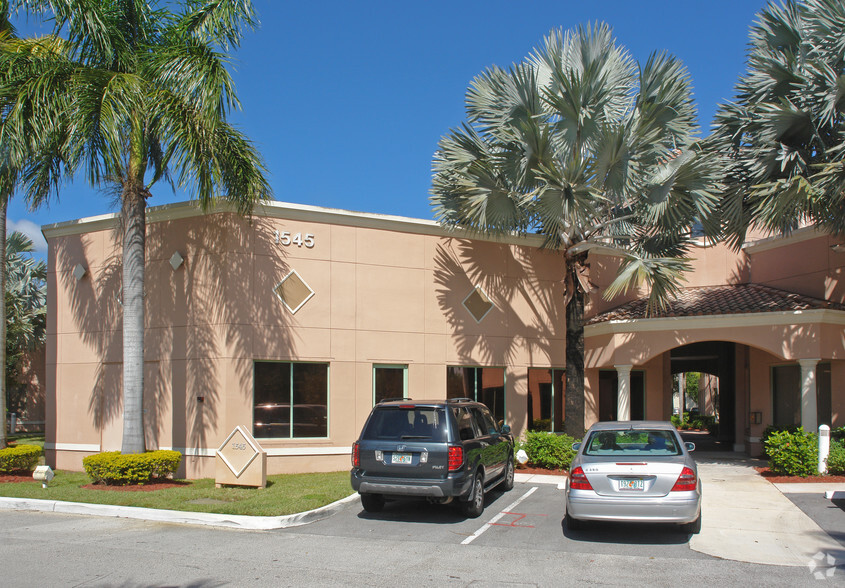 Primary Photo Of 1545 N Park Dr, Weston Office For Lease