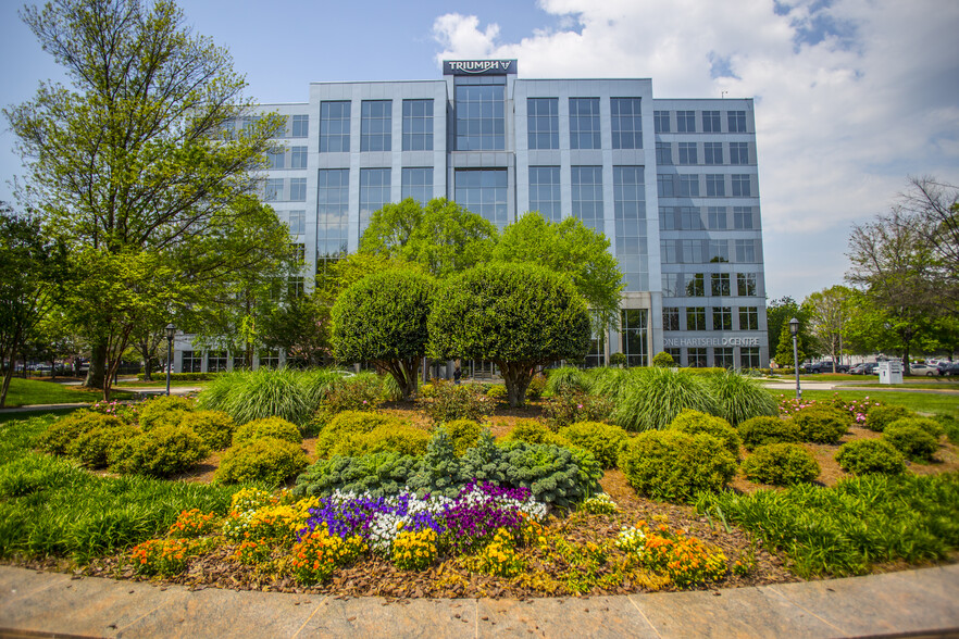 Primary Photo Of 100 Hartsfield Centre Pky, Atlanta Office For Lease