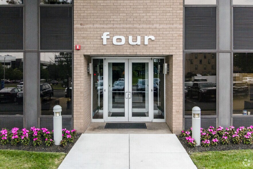 More Photos Of 4 Neshaminy Interplex, Trevose Office For Lease