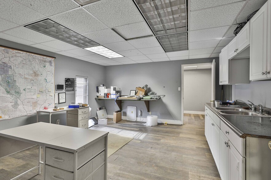 More Photos Of , Peachtree City Unknown For Sale