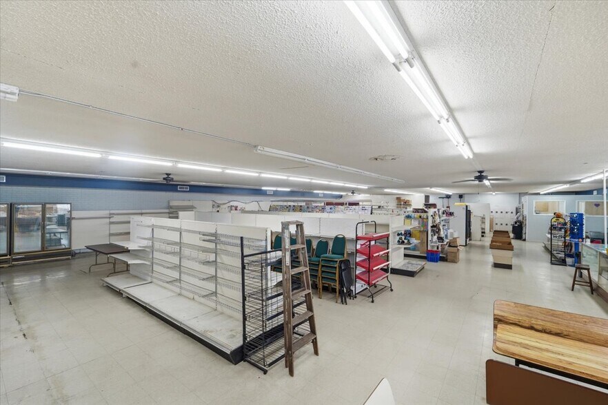 More Photos Of 407 Main St, Union Freestanding For Sale