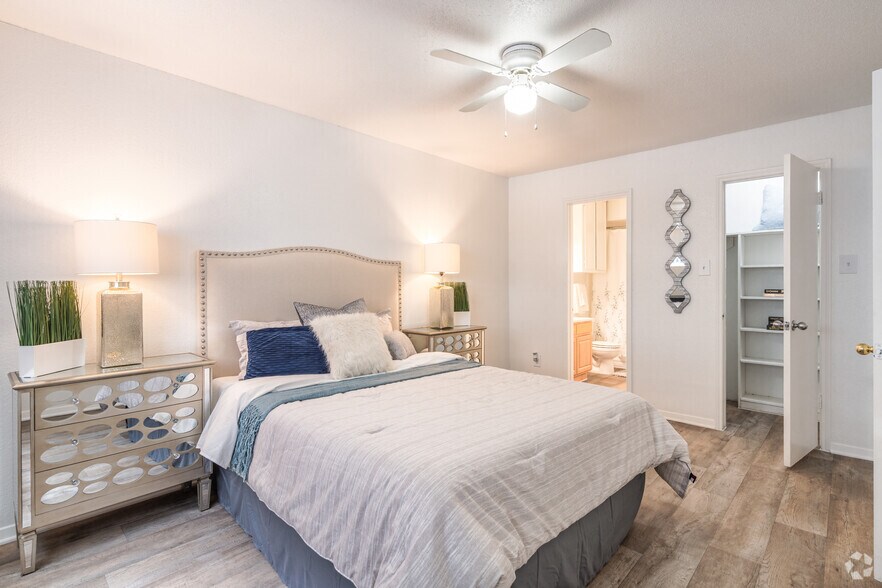 More Photos Of 333 Uvalde Rd, Houston Apartments For Sale