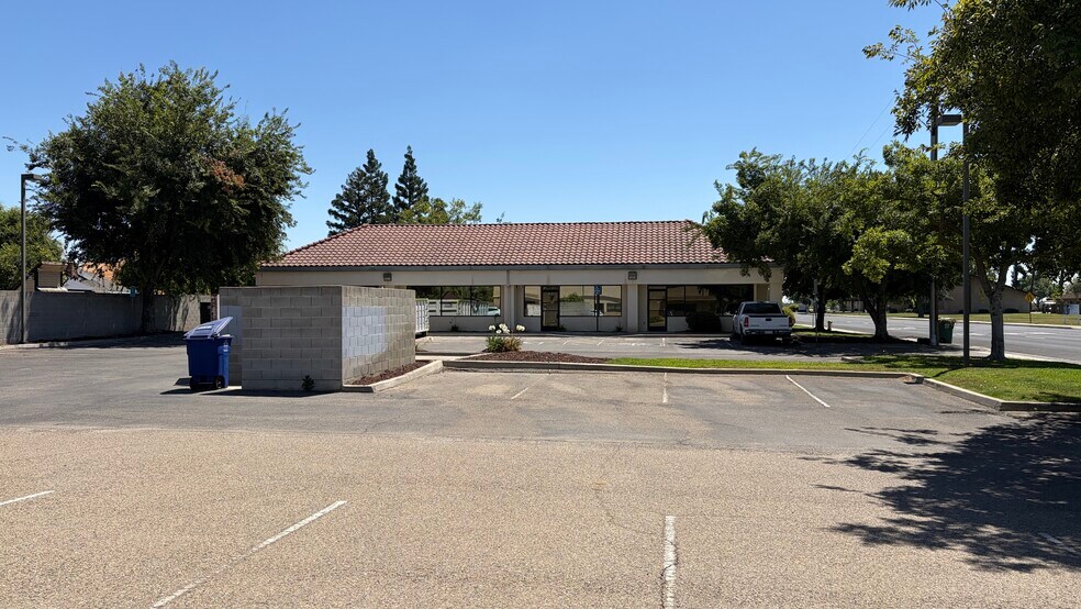 More Photos Of 1142 Rose Ave, Selma Medical For Lease