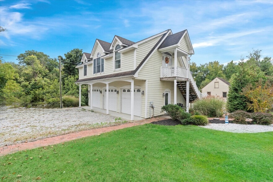 More Photos Of 300 Bohemia Ave, Chesapeake City Hospitality For Sale