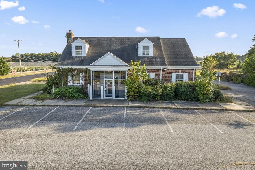 More Photos Of 4943 Landis Ave, Vineland Bank For Lease