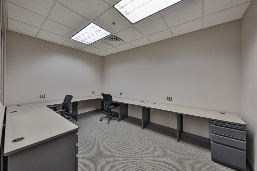 More Photos Of 2299 Brodhead Rd, Bethlehem Office For Sale