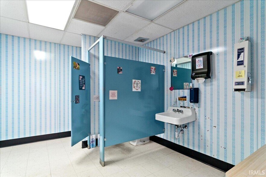 More Photos Of 903 Morton st, Oakland City Office For Sale