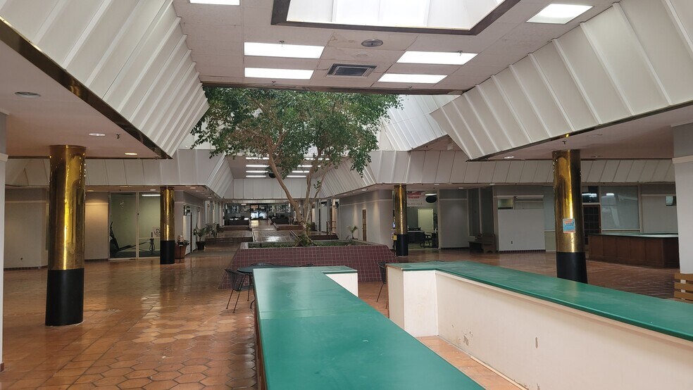 More Photos Of 5851 Highway 431, Albertville Unknown For Lease