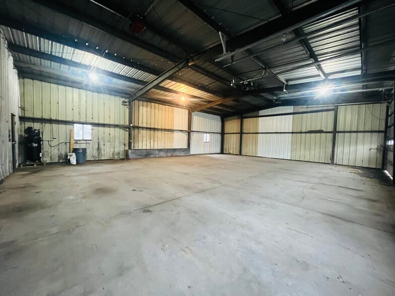 More Photos Of 920 Birch St, Norfolk Service For Sale