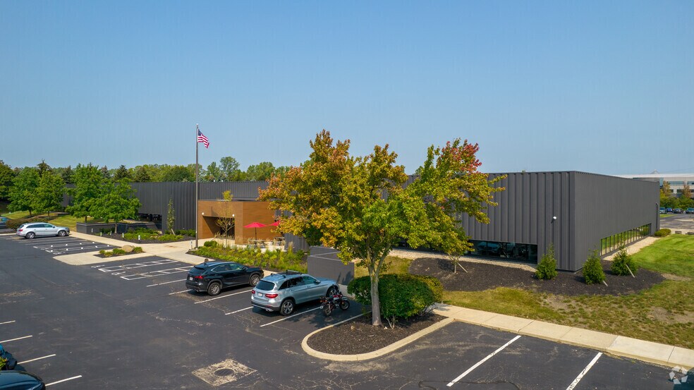 Primary Photo Of 5160-5168 Blazer Pky, Dublin Warehouse For Lease