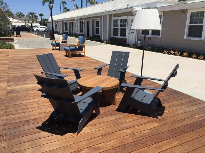 More Photos Of 717 Lido Park Dr, Newport Beach Office For Lease