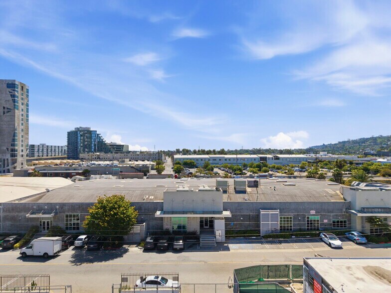 More Photos Of 3562-3582 Eastham Dr, Culver City Loft Creative Space For Lease