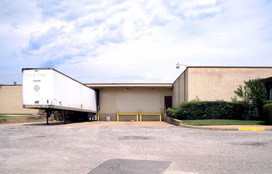 More Photos Of 4301 Mansfield Hwy, Fort Worth Warehouse For Lease
