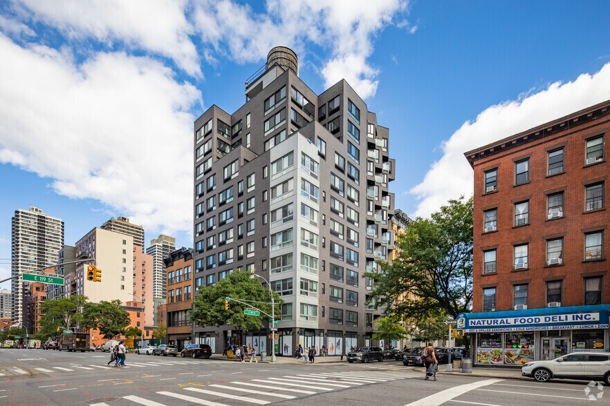 Primary Photo Of 2183 Third Ave, New York Apartments For Lease