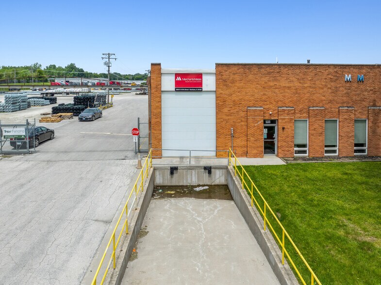 More Photos Of 2950 W 167th St, Markham Warehouse For Lease