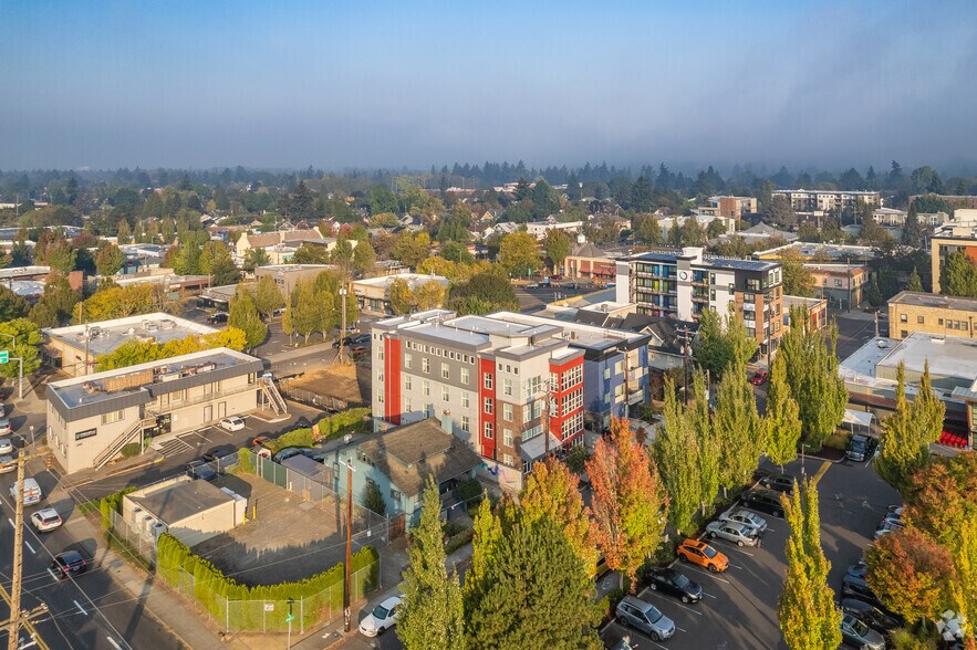 More Photos Of 1521 NE 41st Ave, Portland Apartments For Sale