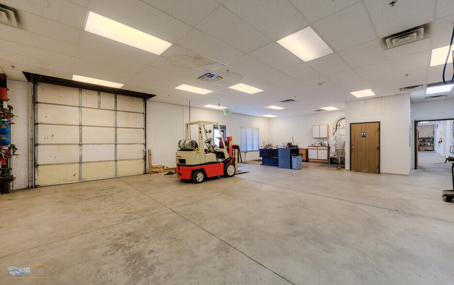 More Photos Of 1243 S Sherman Dr, Longmont Warehouse For Lease
