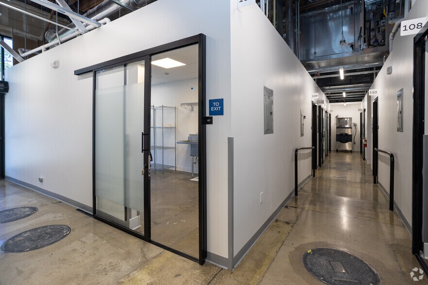 More Photos Of 1411 W Sunset Blvd, Los Angeles Loft Creative Space For Lease