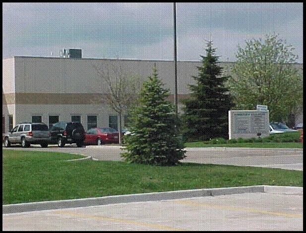 More Photos Of 780 Ridgeview Dr, Mchenry Flex For Sale