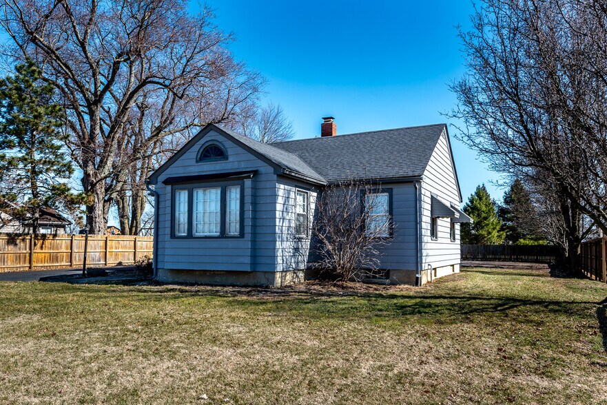 More Photos Of 3386 N State Route 123, Lebanon Office For Sale