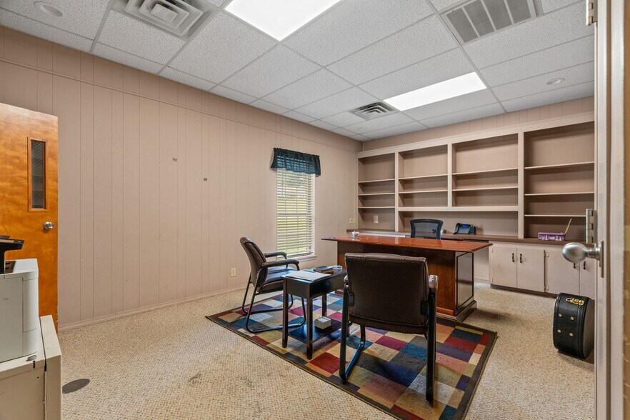 More Photos Of 1101 N Wheeler Ave, Sallisaw Religious Facility For Sale
