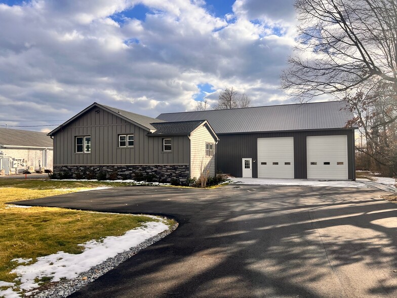 Primary Photo Of 2111 Ogletown Rd, Newark Warehouse For Sale