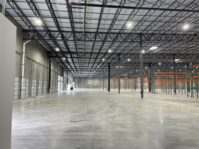 More Photos Of 601 Tittle Rd, Lewisville Warehouse For Lease