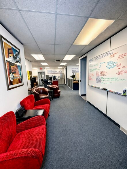 More Photos Of 102 Washington St, Manlius Office For Sale
