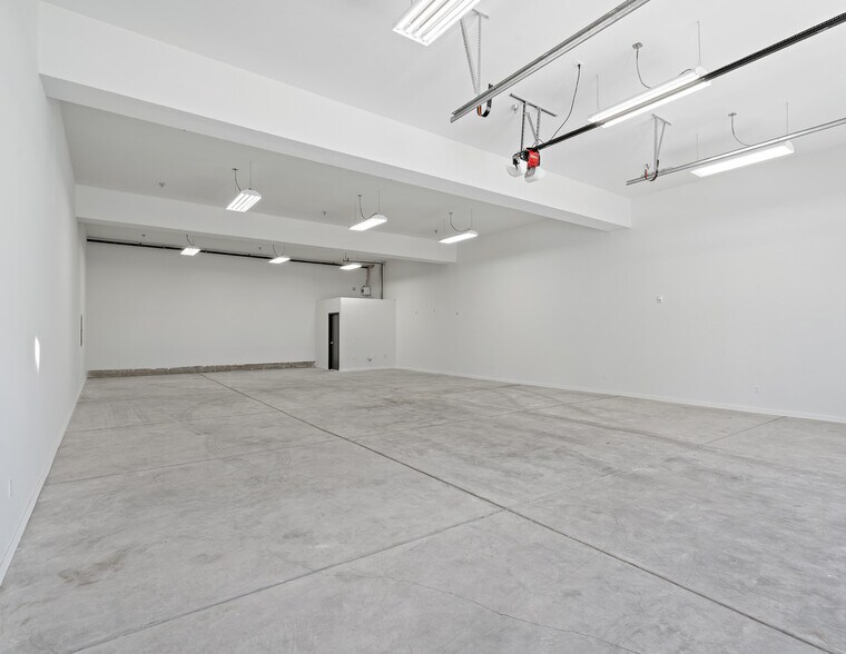 More Photos Of 1441 Stevenson St, San Francisco Warehouse For Sale